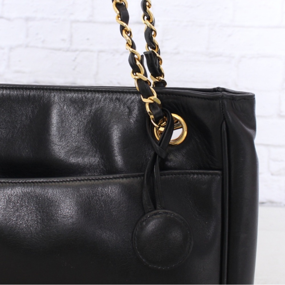 CHANEL Black Lambskin Quilted Chain Shoulder Tote Bag Vintage | Made in Italy - Picture 2 of 11